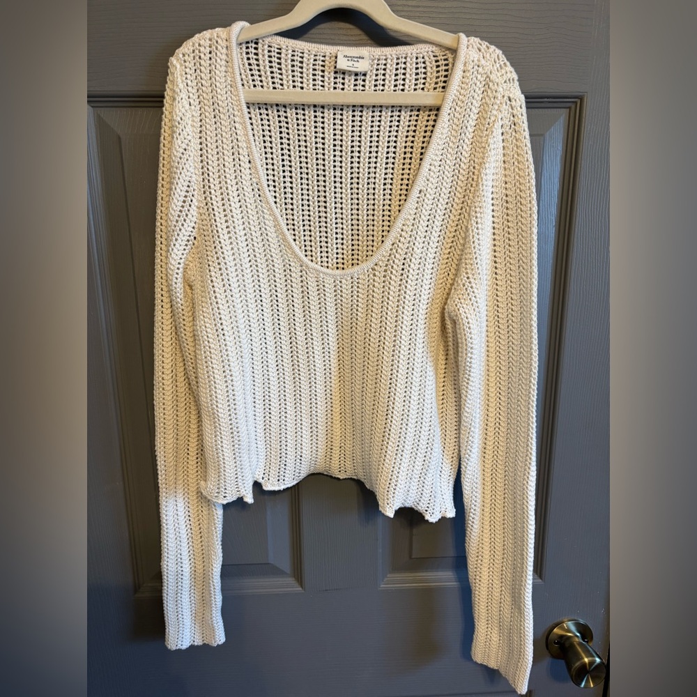 NWT Abercrombie Long-Sleeve Crochet Scoopneck Top Small Cream Ivory